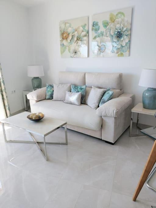 Lux. Frontbeach-Terrace. 5 Pools.Tv. 2 A.C.Netflix Benalmádena Exterior photo