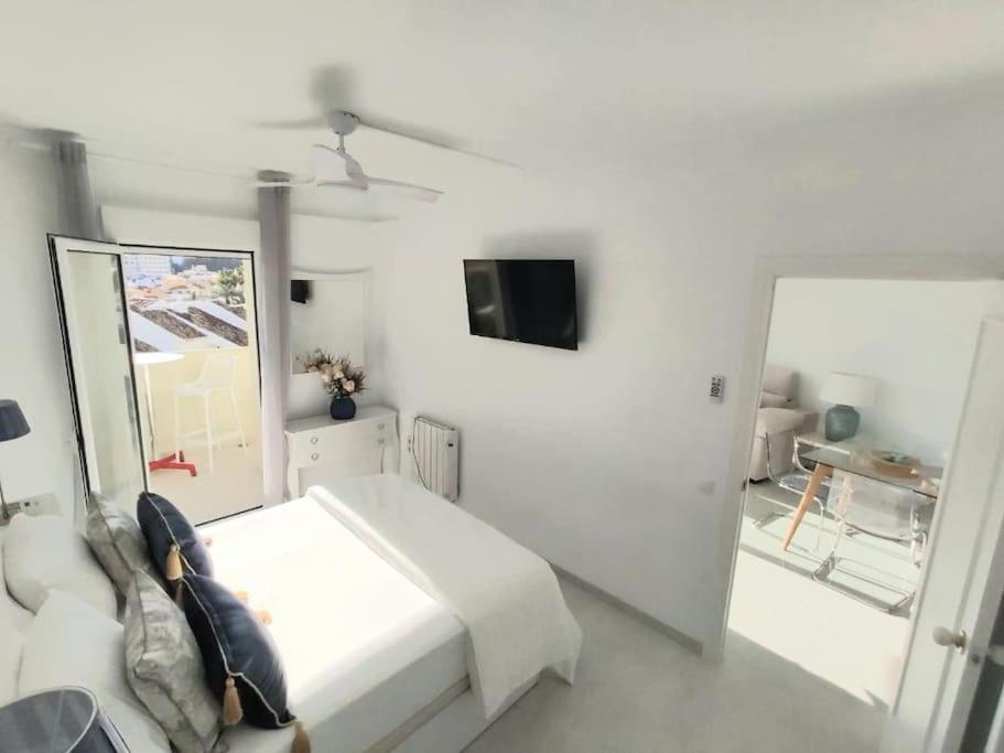 Lux. Frontbeach-Terrace. 5 Pools.Tv. 2 A.C.Netflix Benalmádena Exterior photo