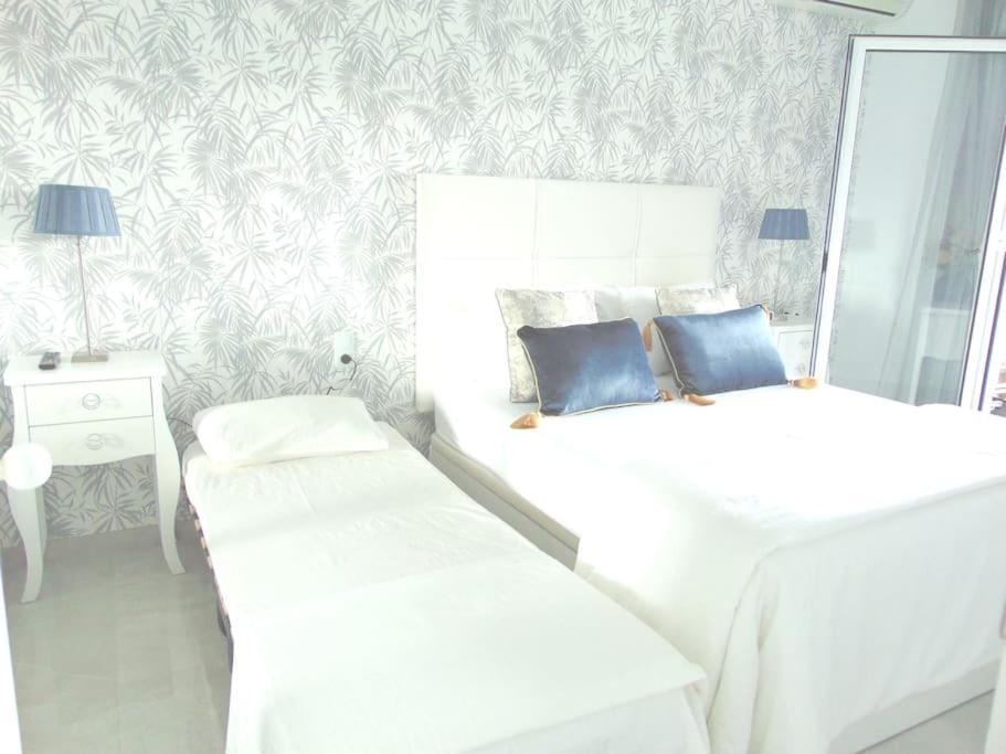Lux. Frontbeach-Terrace. 5 Pools.Tv. 2 A.C.Netflix Benalmádena Exterior photo