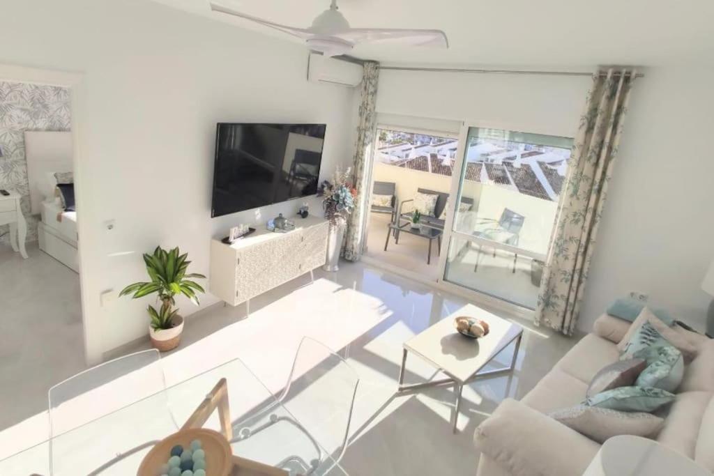 Lux. Frontbeach-Terrace. 5 Pools.Tv. 2 A.C.Netflix Benalmádena Exterior photo