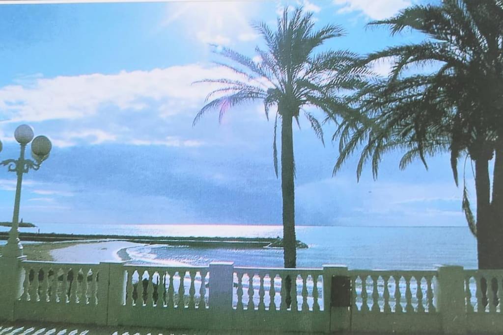 Lux. Frontbeach-Terrace. 5 Pools.Tv. 2 A.C.Netflix Benalmádena Exterior photo