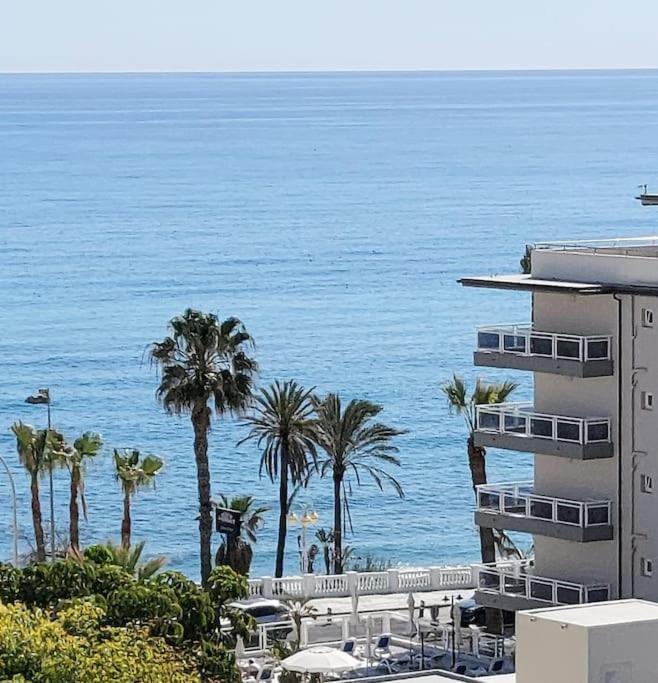 Lux. Frontbeach-Terrace. 5 Pools.Tv. 2 A.C.Netflix Benalmádena Exterior photo